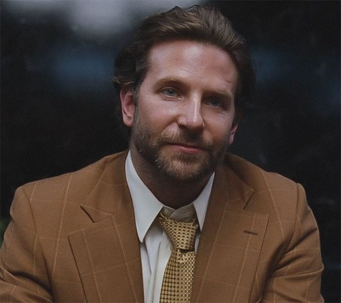 Plastic Surgeons Comment On Bradley Cooper&#8217;s Seemingly New Look