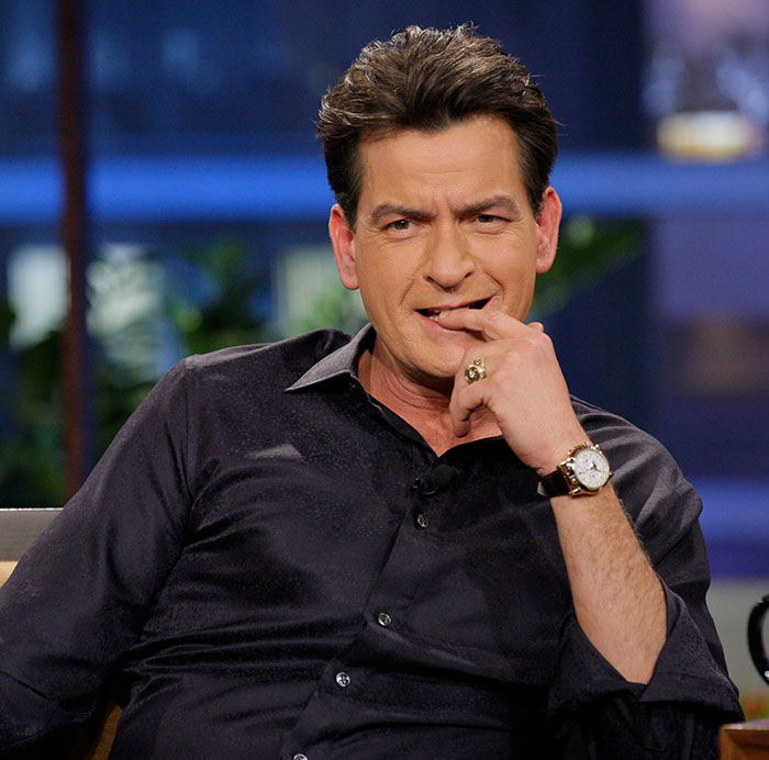 Plastic Surgeons Comment On Bradley Cooper&#8217;s Seemingly New Look