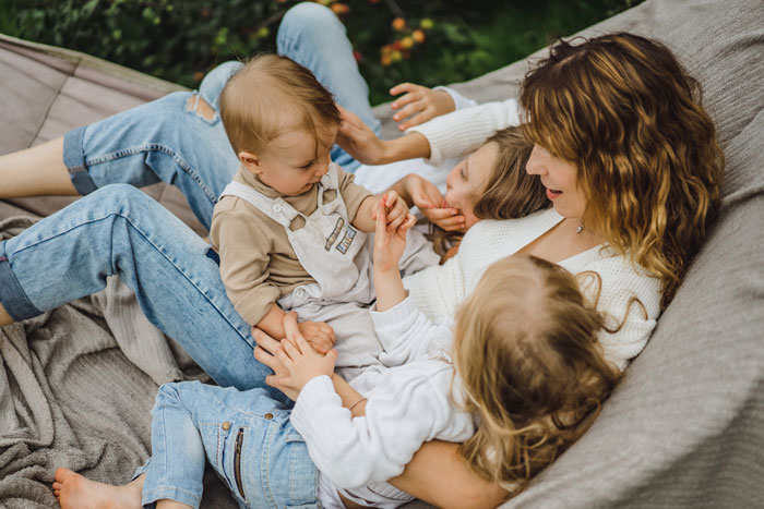 Mom Abandons Kids For A 1-Week Bender, Furious When Kids Choose Her Sister Instead Of Her