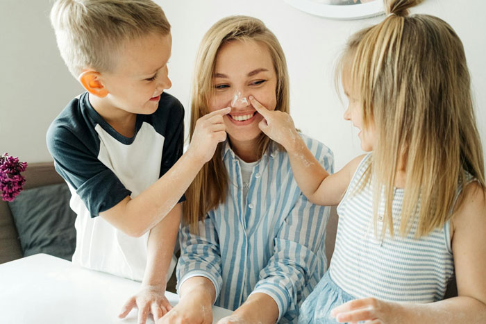 Mom Abandons Kids For A 1-Week Bender, Furious When Kids Choose Her Sister Instead Of Her