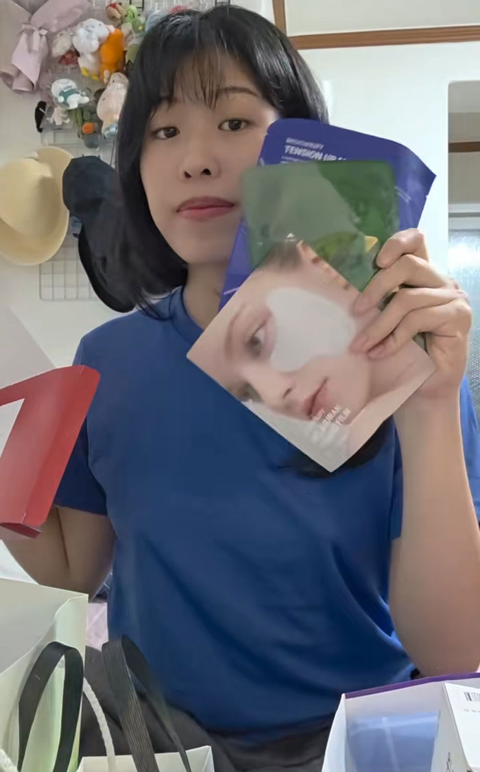 &#8220;They Give You Trauma and Attitude&#8221;: Woman Goes To Job Interviews In Korea And Shares Her Gift Haul