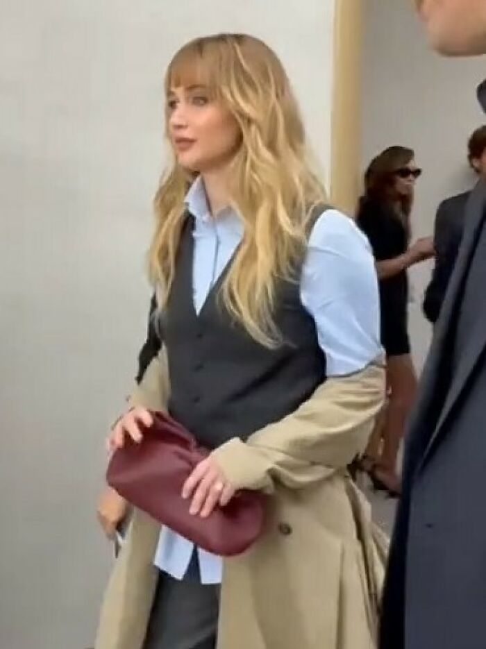 &#8220;Arrest Every Plastic Surgeon In LA&#8221;: Jennifer Lawrence Sparks Frenzy At Paris Fashion Week
