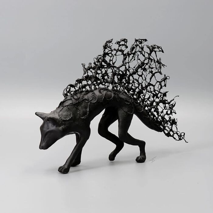 This Artist Creates Porcelain Sculptures So Evocative They Feel Like Relics From Another World (35 Pics)