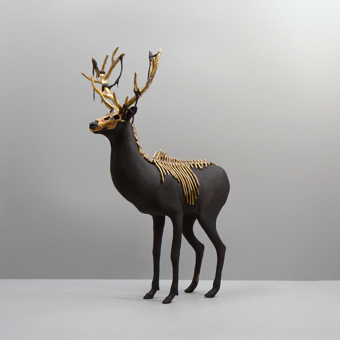 This Artist Creates Porcelain Sculptures So Evocative They Feel Like Relics From Another World (35 Pics)