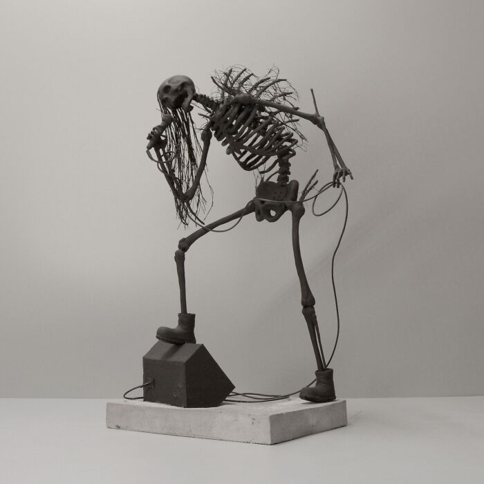 This Artist Creates Porcelain Sculptures So Evocative They Feel Like Relics From Another World (35 Pics)