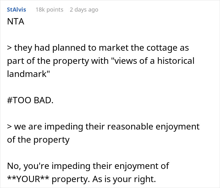 “Your Property, Your Hedge, Your Rules”: Couple Won’t Cut Down Hedge For Next Door Airbnb’s Benefit