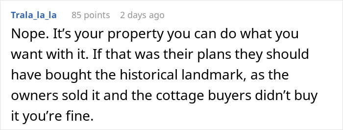 “Your Property, Your Hedge, Your Rules”: Couple Won’t Cut Down Hedge For Next Door Airbnb’s Benefit