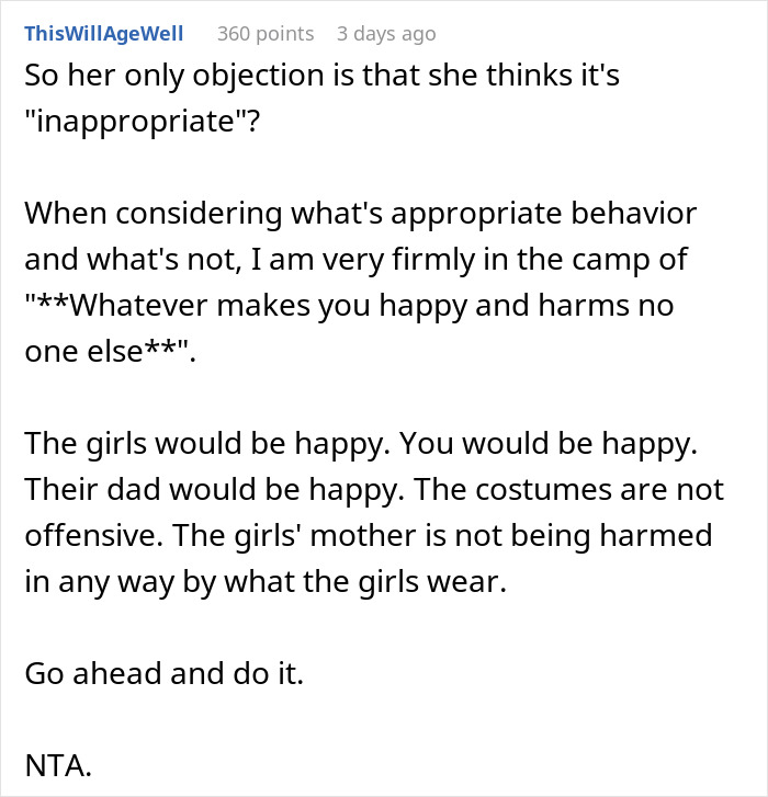 Woman’s Halloween Costume With Stepkids Drives Their Mom Mad, Internet Suspects It’s Not About The Costume