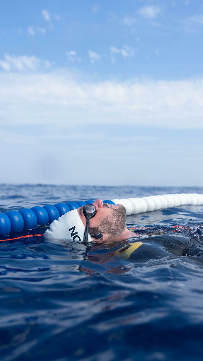 Man Who Swam For 110 Miles Without Sleeping Reveals &#8220;Intense&#8221; Hallucinatory Experience
