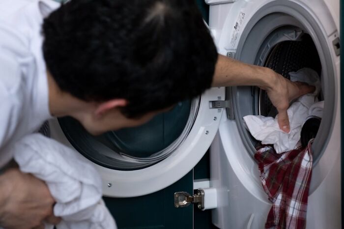 “Think You’re Adulting Right?”: Decide Where You Stand On 26 Everyday Skills