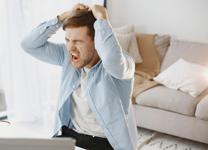 Guy Keeps Threatening To Leave GF Because She Doesn’t Work Hard Enough, She Rethinks Their Relationship