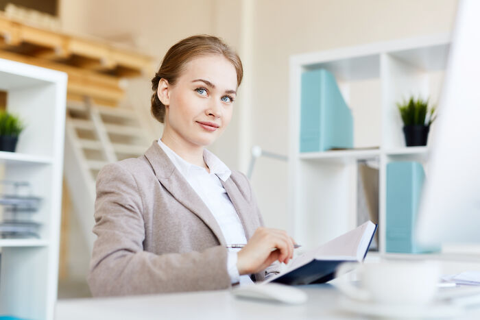 55 Crazy Stories From Accountants That Prove Their Job Is Not Boring At All