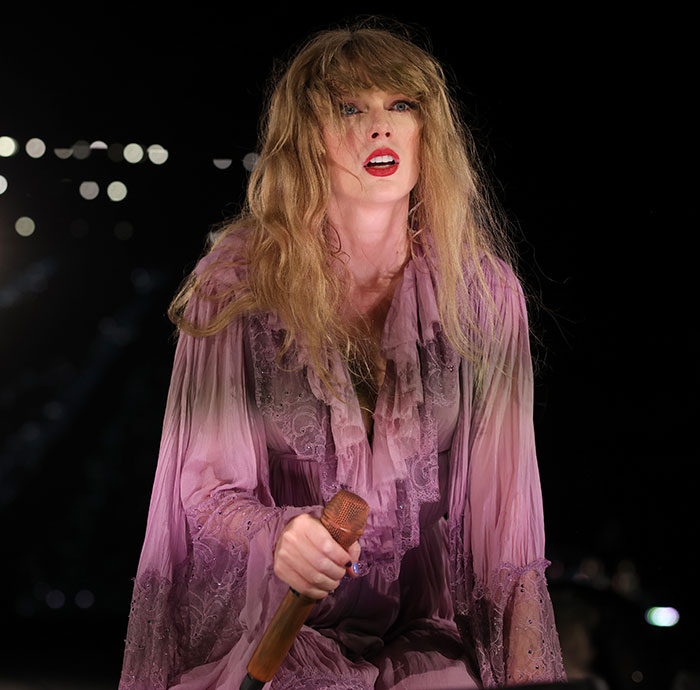 Taylor Swift Fans In Tears After Friend Behind &#8216;Ruin The Friendship&#8217; Is Revealed, And It&#8217;s Not Blake Lively