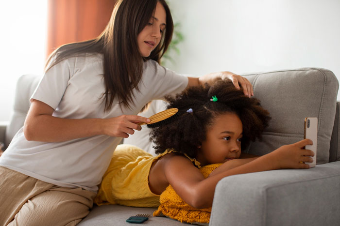 Woman Wonders If She’s A Bad Mom And Racist For Brushing Out Biracial Daughter’s Curly Hair