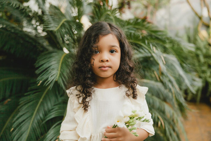 Woman Wonders If She’s A Bad Mom And Racist For Brushing Out Biracial Daughter’s Curly Hair