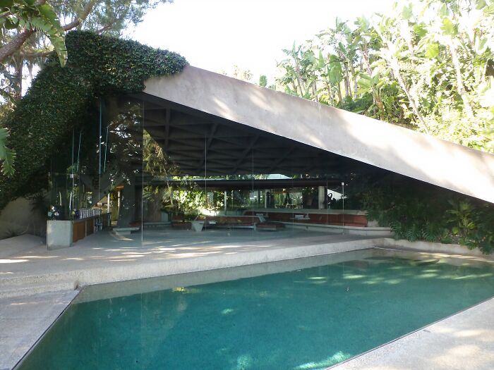 21 Iconic TV Houses You Probably Didn’t Know Actually Exist In Real Life