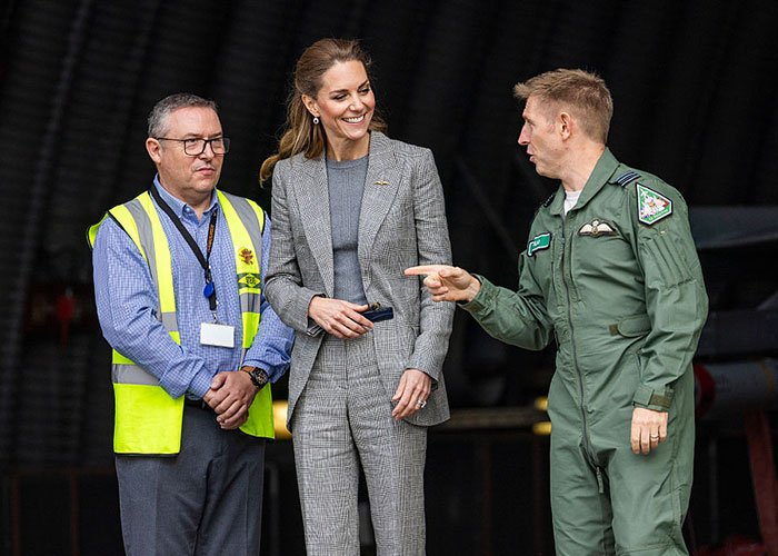 Kate Middleton’s RAF Visit Goes Viral After Serviceman’s Reaction Caught On Camera