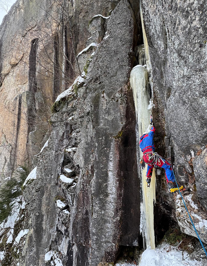 Viewers Horrified As Climbing Influencer Fatally Falls On Livestream From Yosemite’s El Capitan