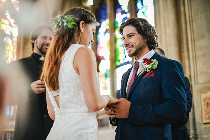 Guy Dumps Loving GF To Marry The Smartest Woman He Knows, Reveals The Outcome