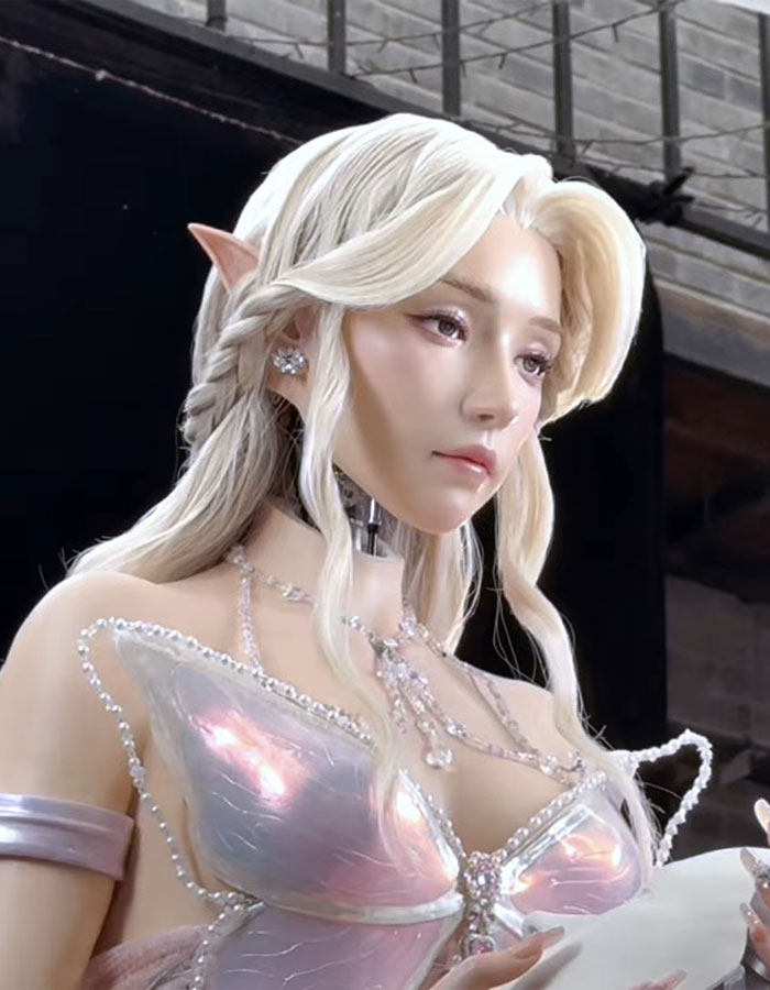 &#8220;This Is Crazy&#8221;: Creepy Robot With Eerily Human Face Leaves Onlookers Horrified