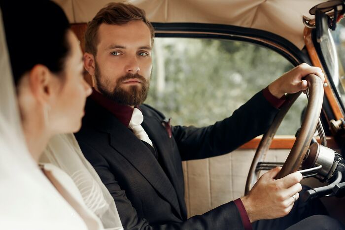74 Times Wedding Guests Made The Bride And Groom Regret Even Knowing Them