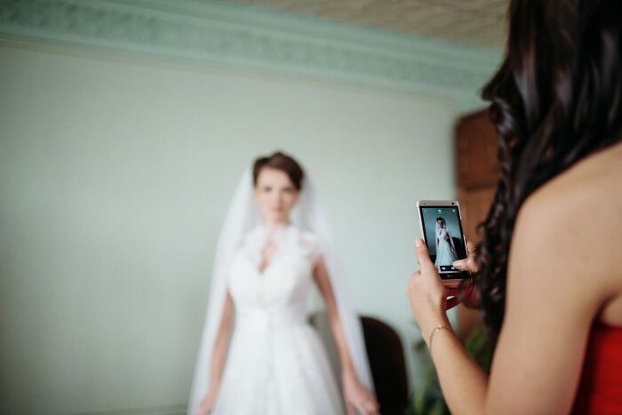 74 Times Wedding Guests Made The Bride And Groom Regret Even Knowing Them