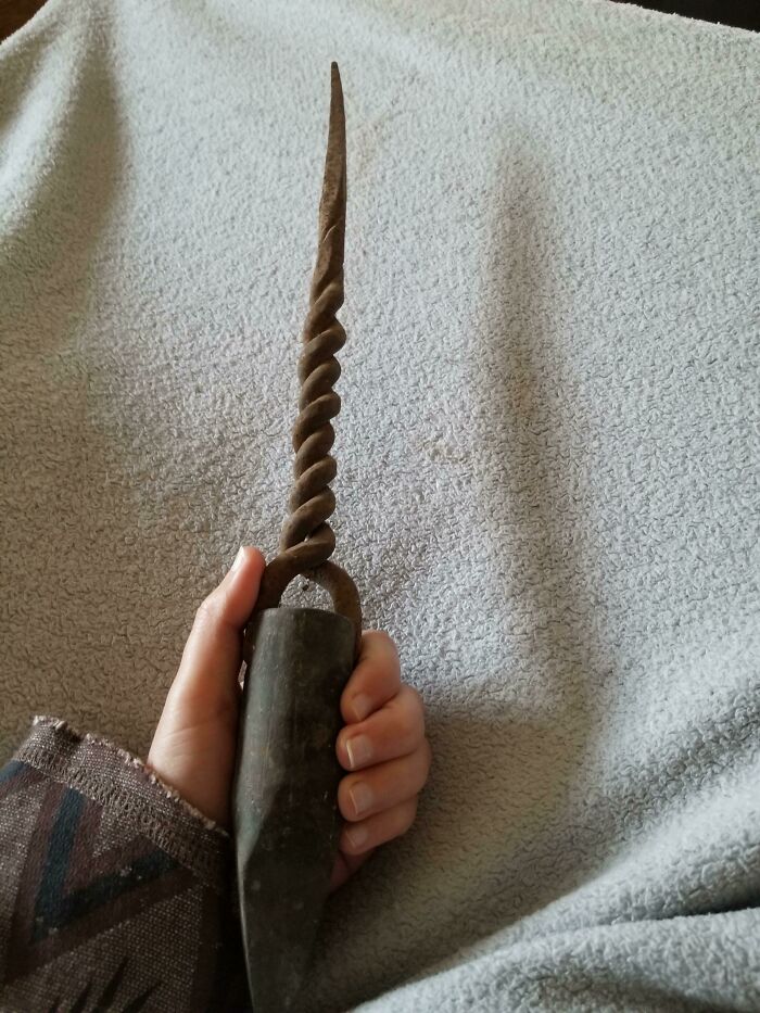 97 Times People Found Something Old But Had No Clue What They Were Looking At, And The Internet Had Their Back