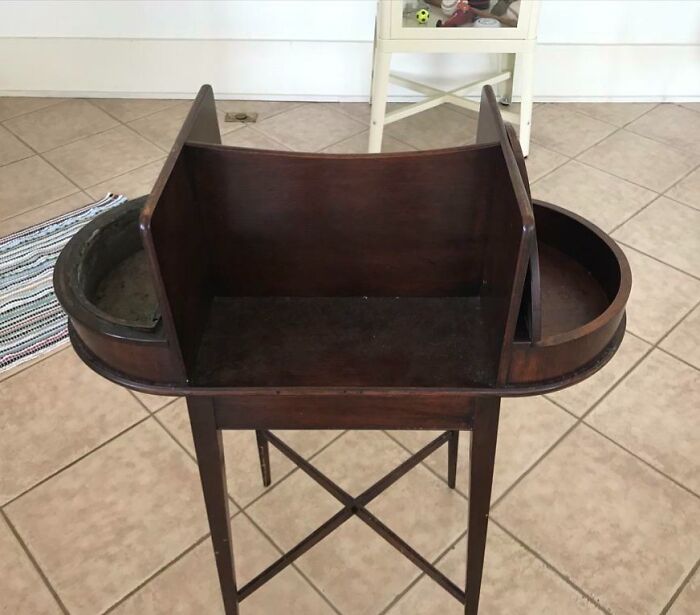 97 Times People Found Something Old But Had No Clue What They Were Looking At, And The Internet Had Their Back