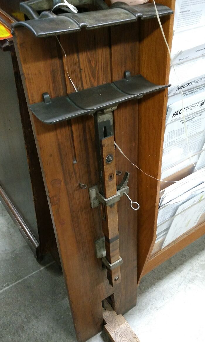 97 Times People Found Something Old But Had No Clue What They Were Looking At, And The Internet Had Their Back