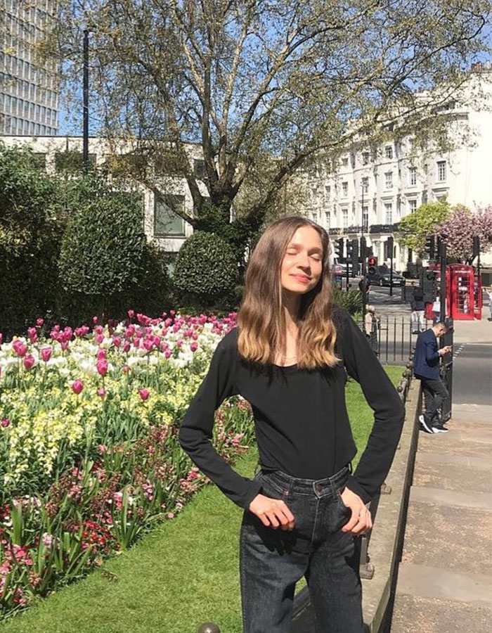 Vegan Woman, 27, Found Lifeless In Hotel Room After Adopting New Raw Diet