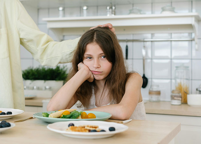 Man Prepared To Fight For Stepson Who Wants To Change His Diet But Mom Is Against It