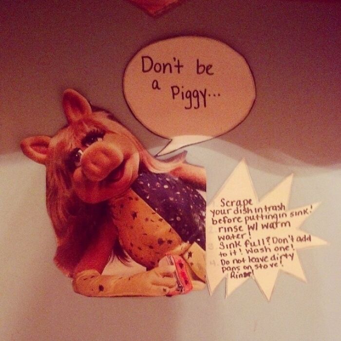 75 Passive-Aggressive Notes From Coworkers Who’ve Clearly Reached Their Breaking Point (New Pics)