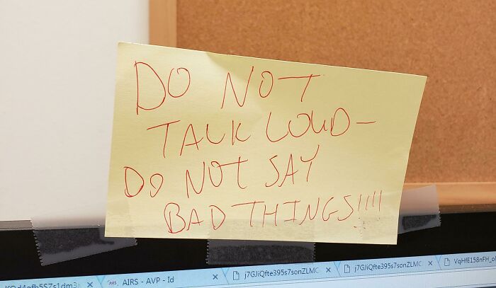 75 Passive-Aggressive Notes From Coworkers Who’ve Clearly Reached Their Breaking Point (New Pics)