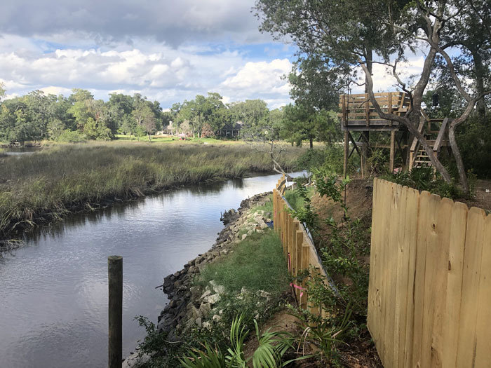 Neighbor Keeps Using Lady&#8217;s Property, She Has Had Enough, Blocks Their Water View