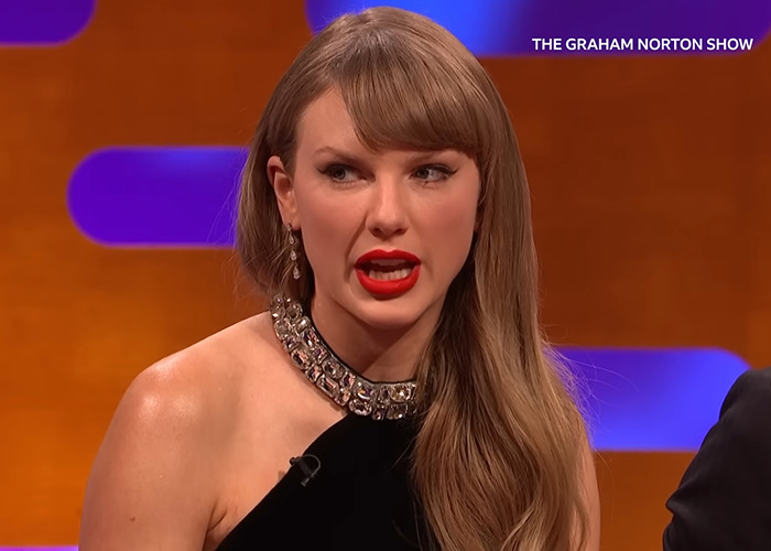 &#8220;Pause For Applause&#8221;: Taylor Swift&#8217;s &#8220;Cringe&#8221; Graham Norton Appearance Picked Apart By Fans