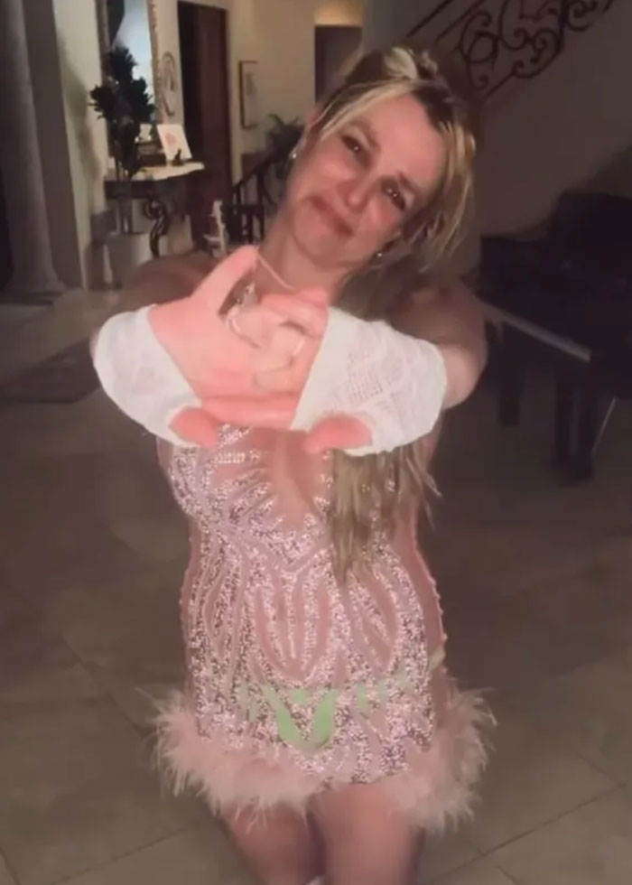 Britney Spears Makes Concerning Claim About “Horrible” Accident While Being Covered In Bruises