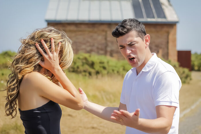 Man Dumps Parenting Duties On Wife Even During Family Vacay, She&#8217;s Just Done With It