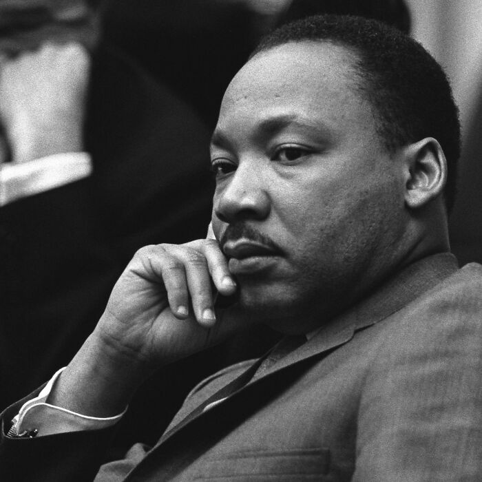 21 Famous Historical Quotes That Everyone Thinks Are True (But Aren’t)