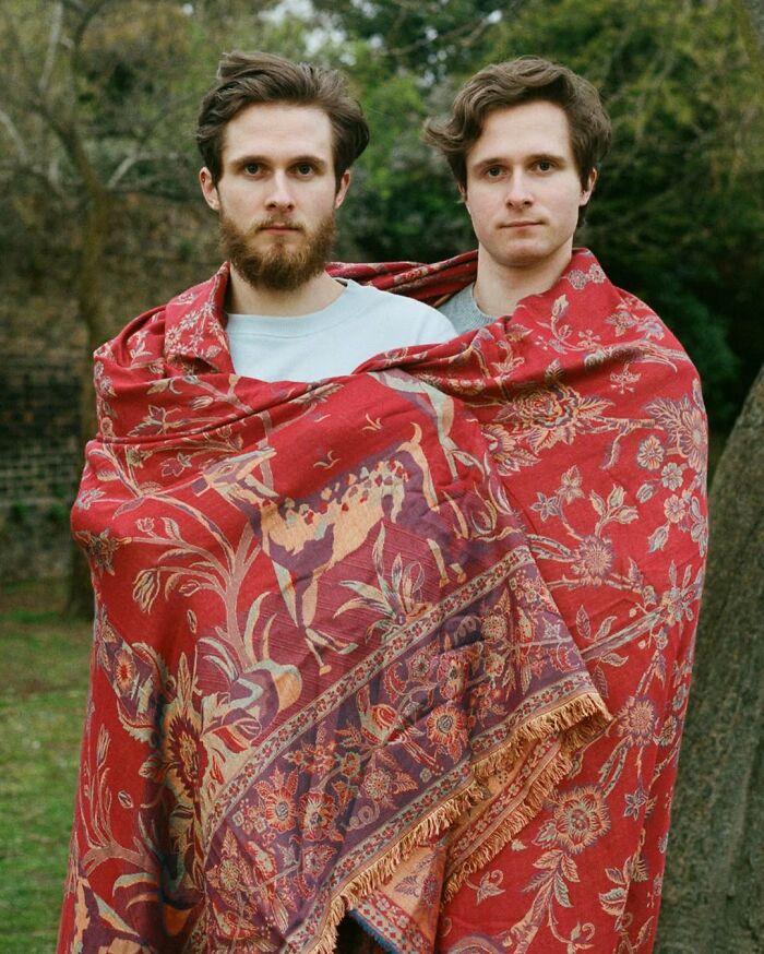 Eleonora Collini’s Twin Portraits Reveal How Similar And Different Siblings Can Be (26 Pics)