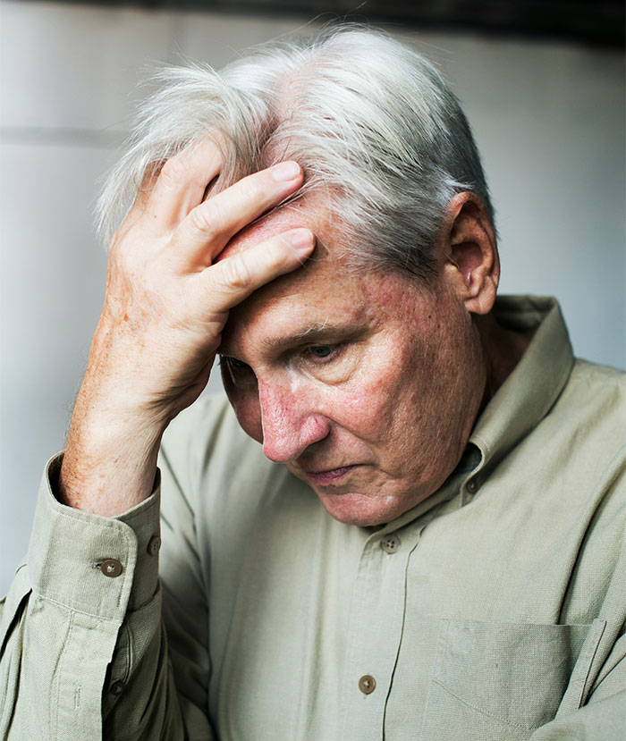 Dad’s Reaction To Daughter’s Divorce Costs Him His Relationship With Her