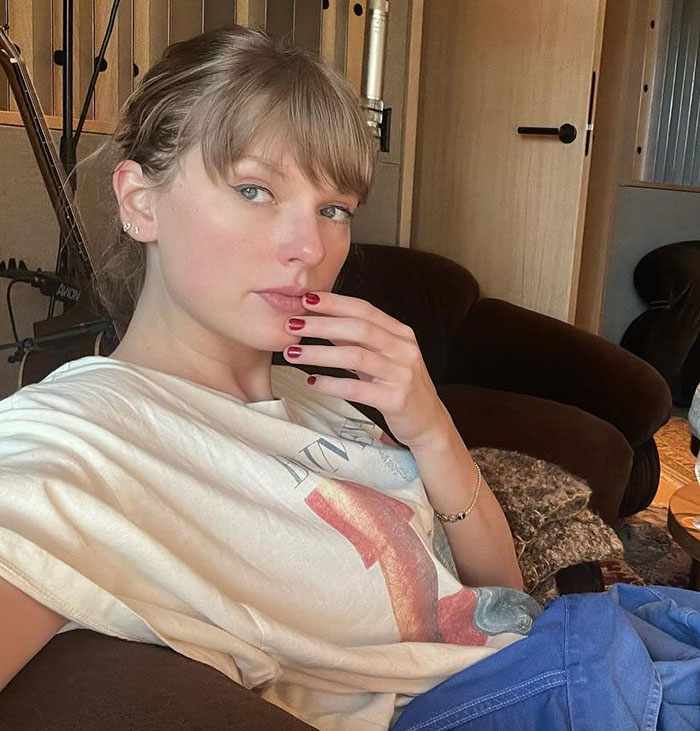 Taylor Swift&#8217;s New Album Torn Apart For Allegedly Promoting Racism, Homophobia, And More