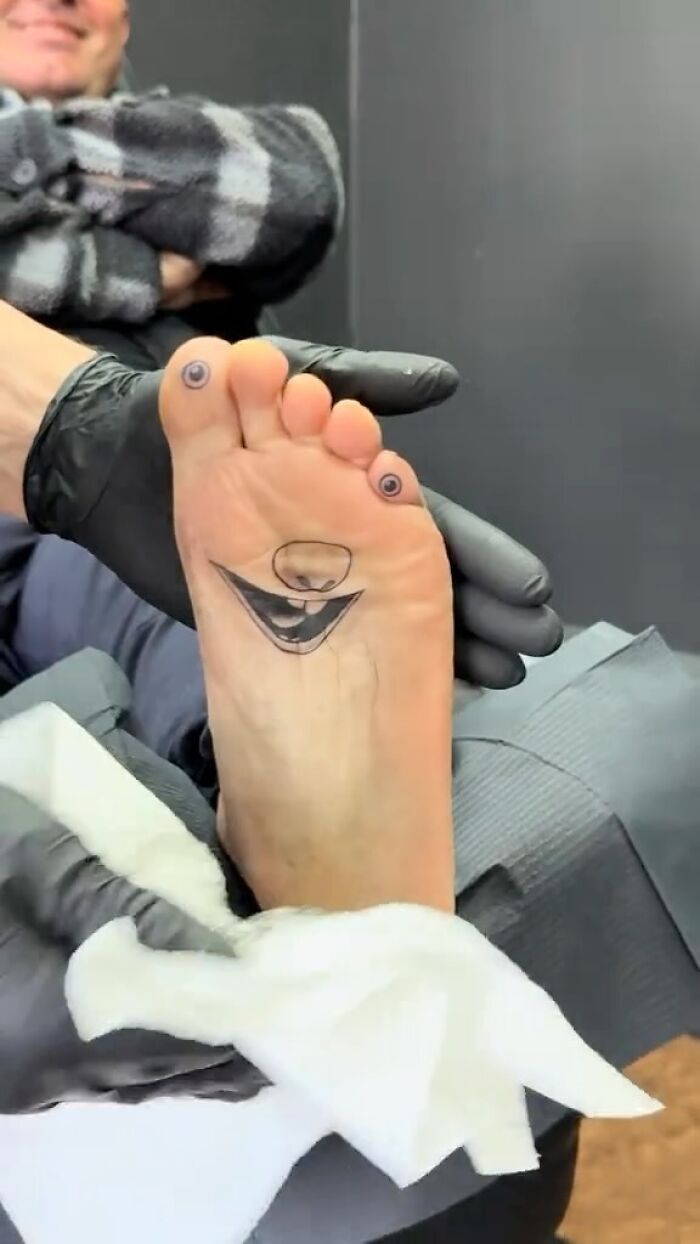 The People Who Got These 75 Awful Tattoos Might Be Allergic To Smart Decisions