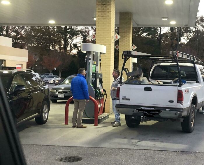73 People Who Are Apparently Allergic To Acting Like Sensible Adults (New Pics)