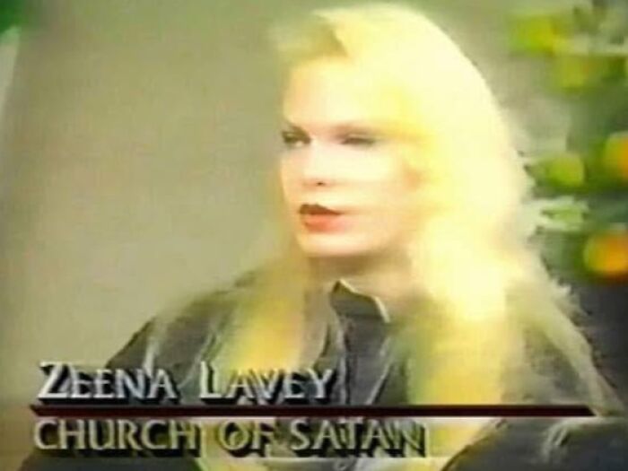 “Pleasures Of The Occult”: 144 Pics That Are So Out Of Context They’re Hilarious “Pleasures Of The Occult”: 144 Pics That Are So Out Of Context They’re Hilarious