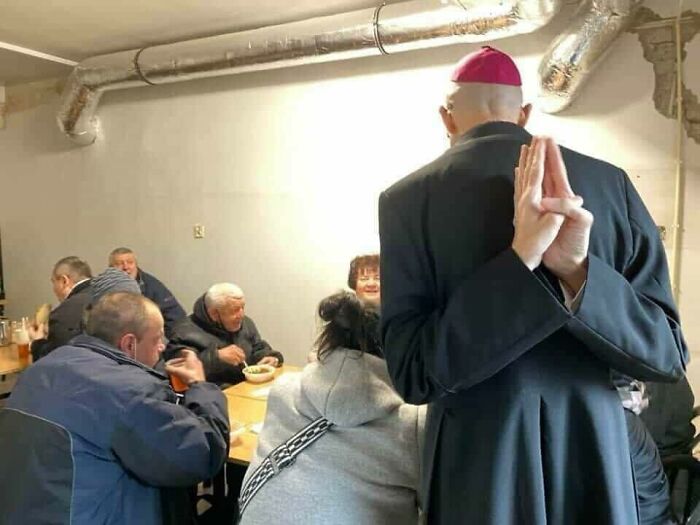 “Pleasures Of The Occult”: 144 Pics That Are So Out Of Context They’re Hilarious “Pleasures Of The Occult”: 144 Pics That Are So Out Of Context They’re Hilarious