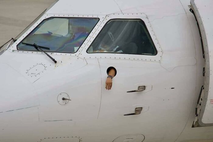 “Pleasures Of The Occult”: 144 Pics That Are So Out Of Context They’re Hilarious “Pleasures Of The Occult”: 144 Pics That Are So Out Of Context They’re Hilarious