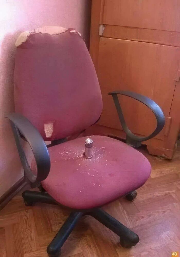 “Pleasures Of The Occult”: 144 Pics That Are So Out Of Context They’re Hilarious “Pleasures Of The Occult”: 144 Pics That Are So Out Of Context They’re Hilarious