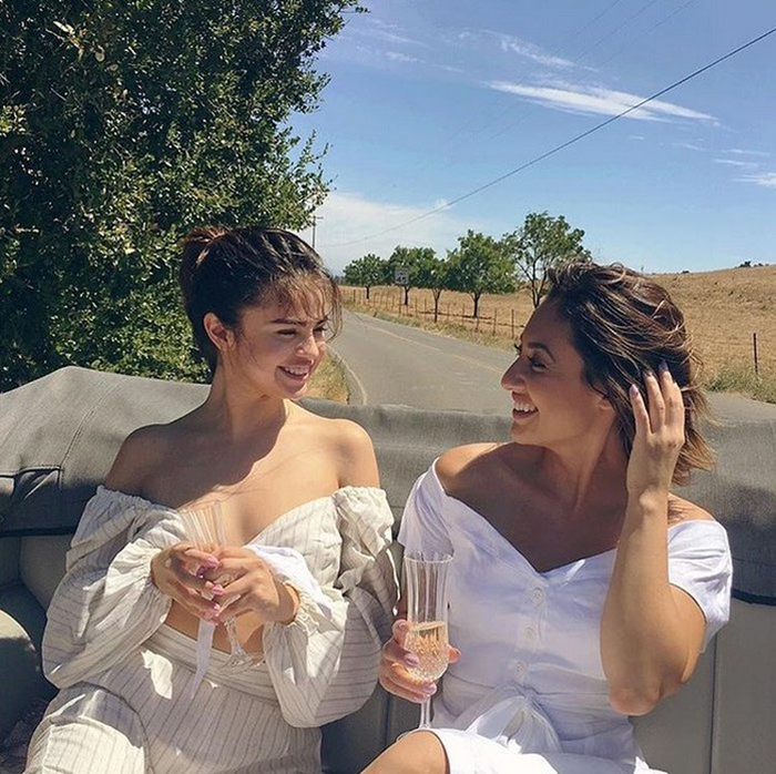 Francia Raisa Addresses Selena Gomez’s Wedding And How She Feels About Donating Her Kidney To Her Francia Raisa Addresses Selena Gomez’s Wedding And How She Feels About Donating Her Kidney To Her
