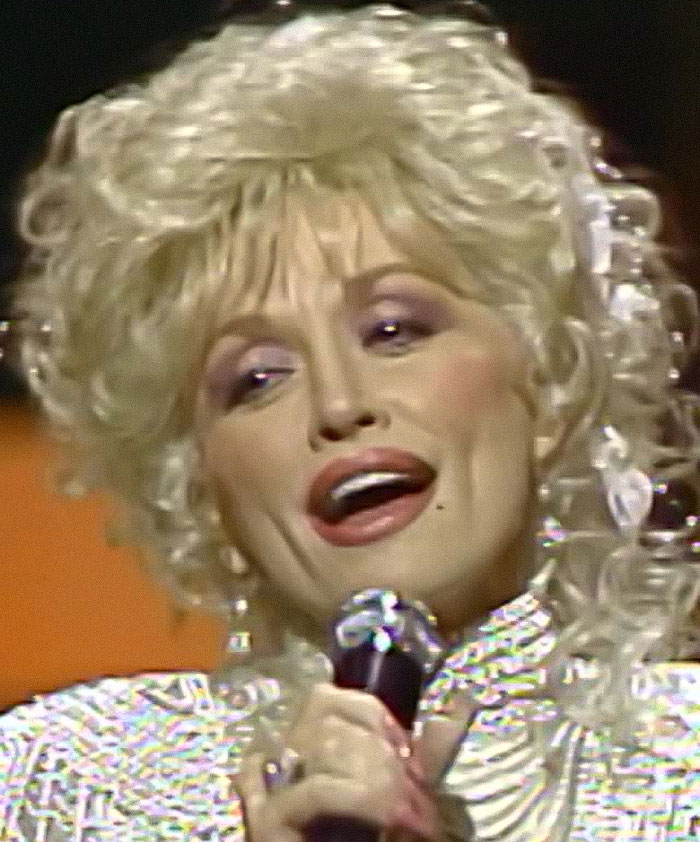 Dolly Parton’s Sister Raises Alarm After Asking For Prayers For The Singer Amid Health Struggles Dolly Parton’s Sister Raises Alarm After Asking For Prayers For The Singer Amid Health Struggles