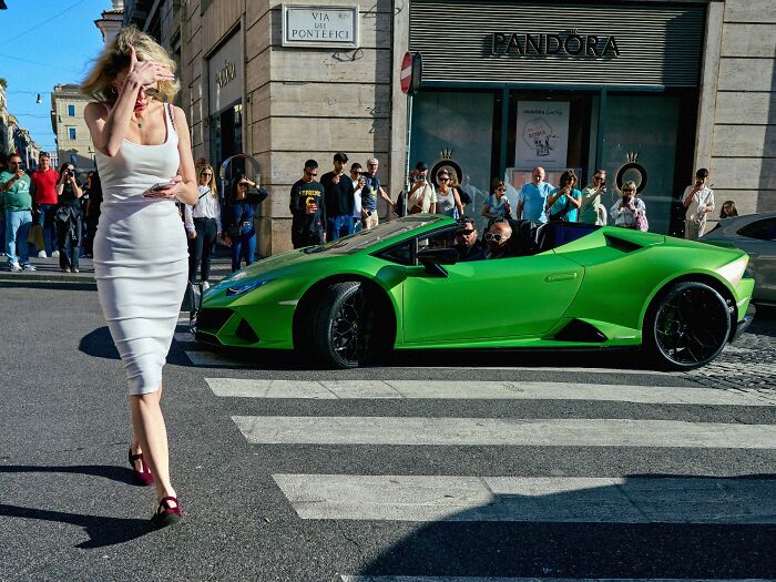 147 Stunning Street Photos That Capture Life’s Most Authentic Moments